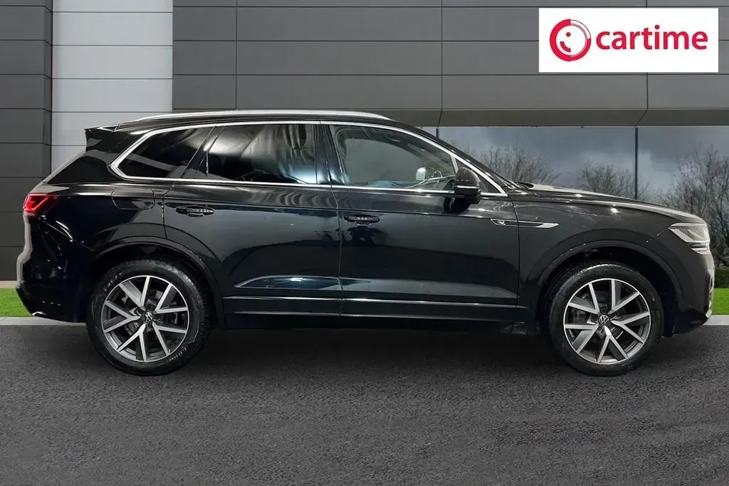 Używany VW Touareg R-line 231 KM (169 kW) 2022 Czarny SUV