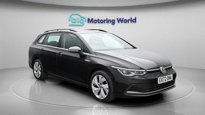 Used VW Golf VIII Style 115 HP (84 kW) 2022 Black Estate