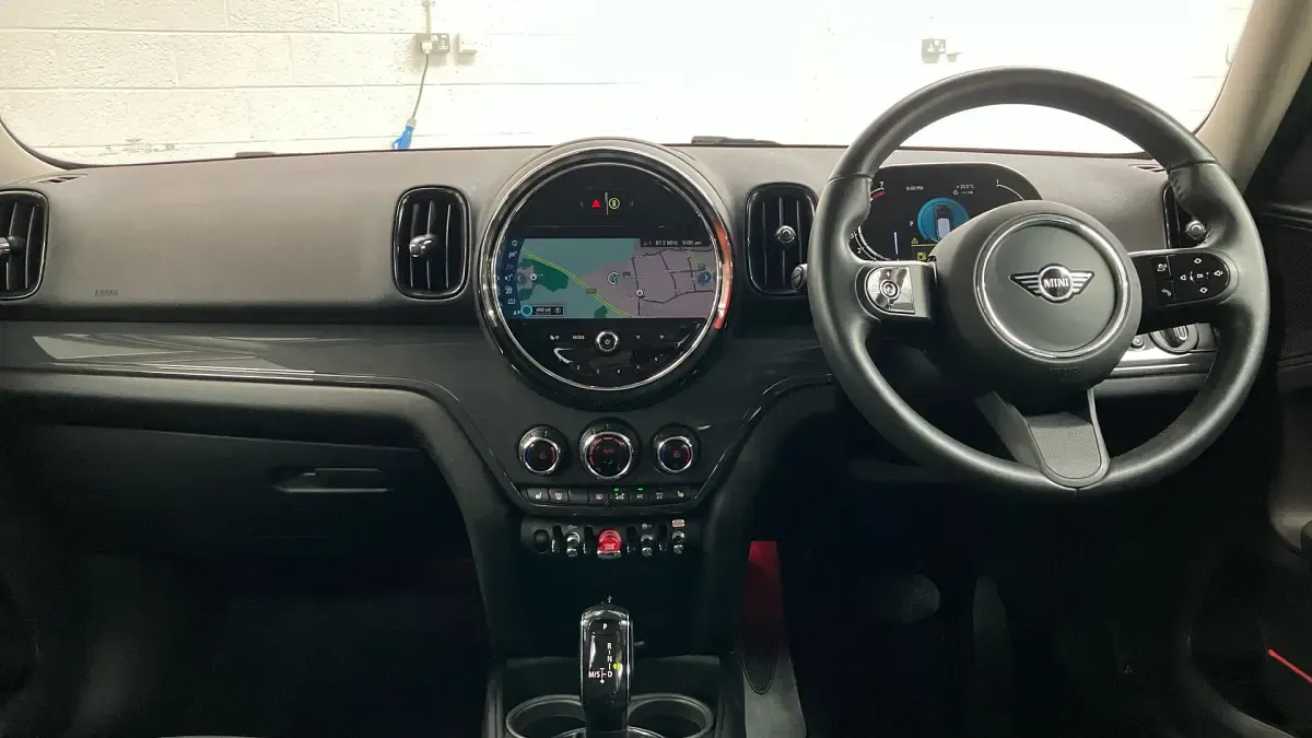 Used Mini Countryman Classic 136 HP (100 kW) 2023 Melting silver iii SUV