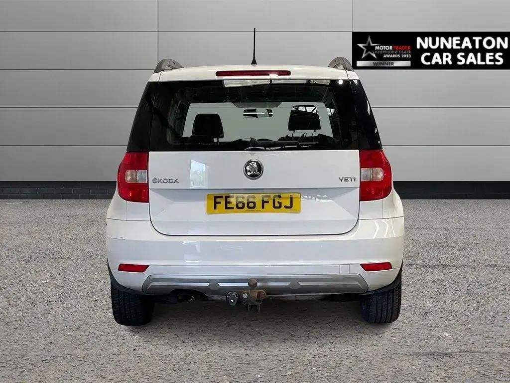 Used Skoda Yeti 110 HP (80 kW) 2016 White SUV