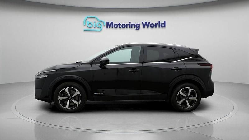 Used Nissan Qashqai N-Connecta 190 HP (139 kW) 2022 Black SUV