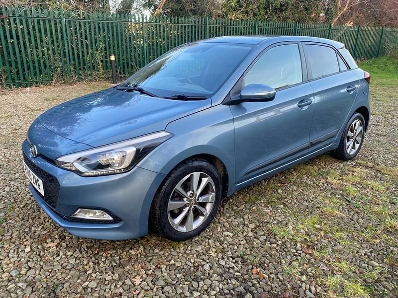 Blue Used 2015 Hyundai i20 Premium Hatchback | £7,795 (Fair price) - Image 1/4