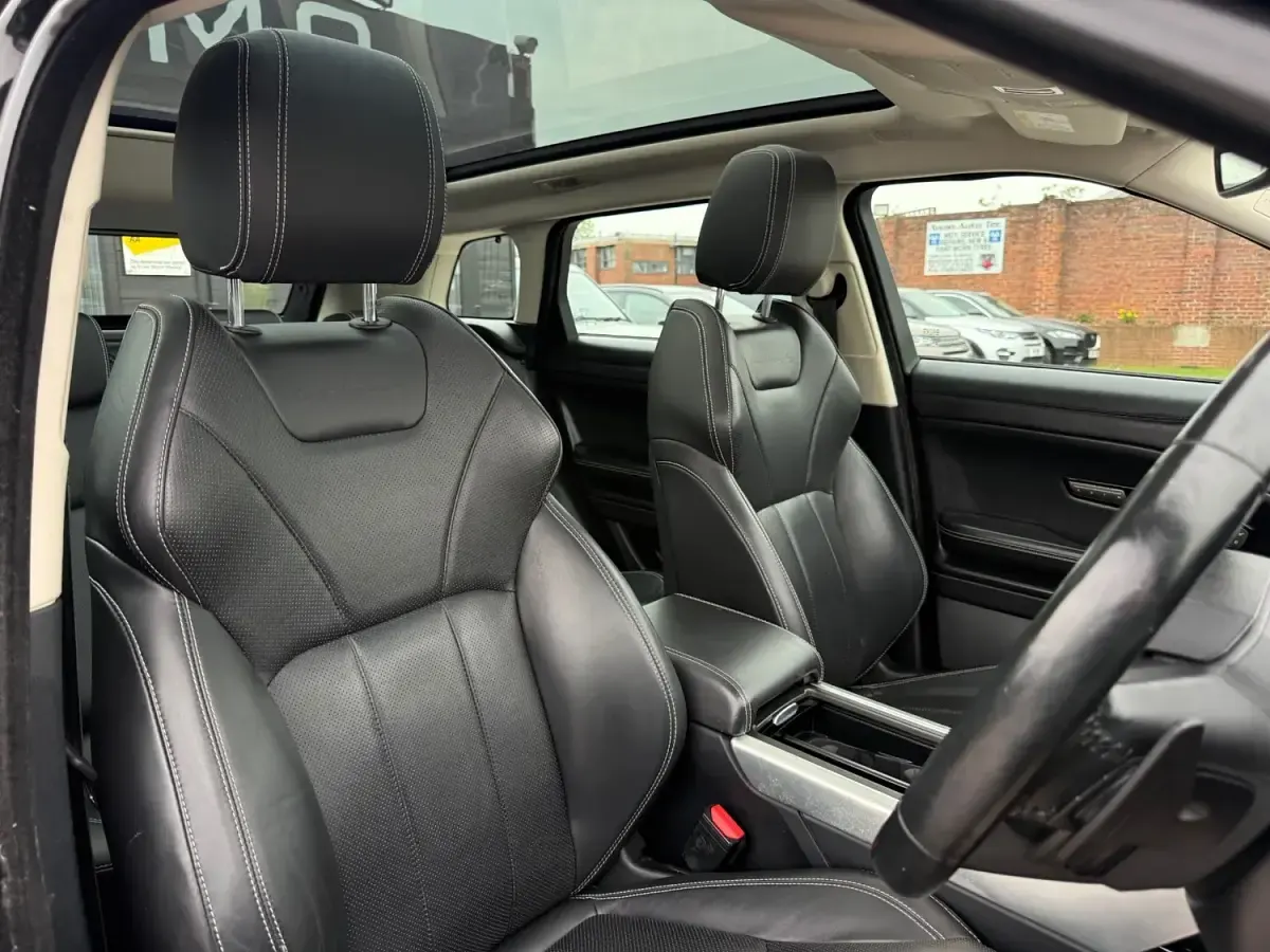 Usado Land Rover Range Rover evoque Autobiography 2016 Negro Familiar