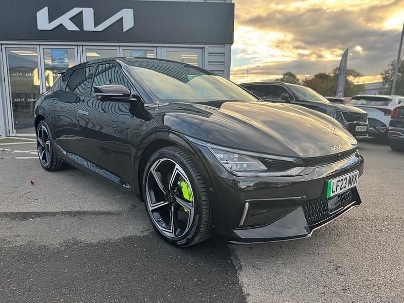 Black Used 2023 Kia EV6 4 SUV | £32,495 (Fair price) - Image 1/4