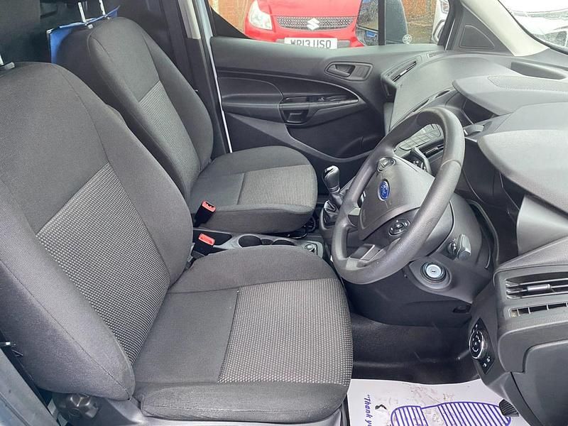 Used Ford Transit Connect 75 HP (55 kW) 2017 White MPV