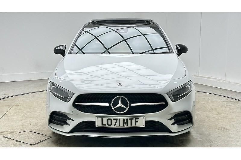Used Mercedes A250 AMG Line Premium Plus 224 HP (164 kW) 2022 White Hatchback