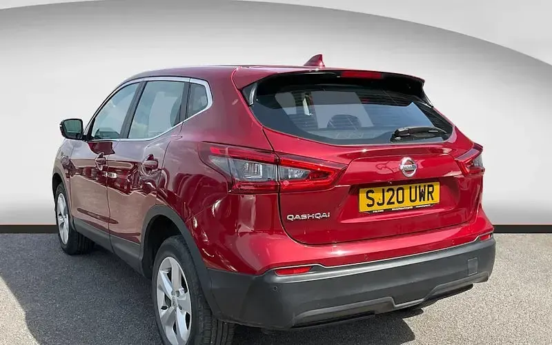 Gebraucht Nissan Qashqai Acenta Premium 160 PS (117 kW) 2020 Rot SUV