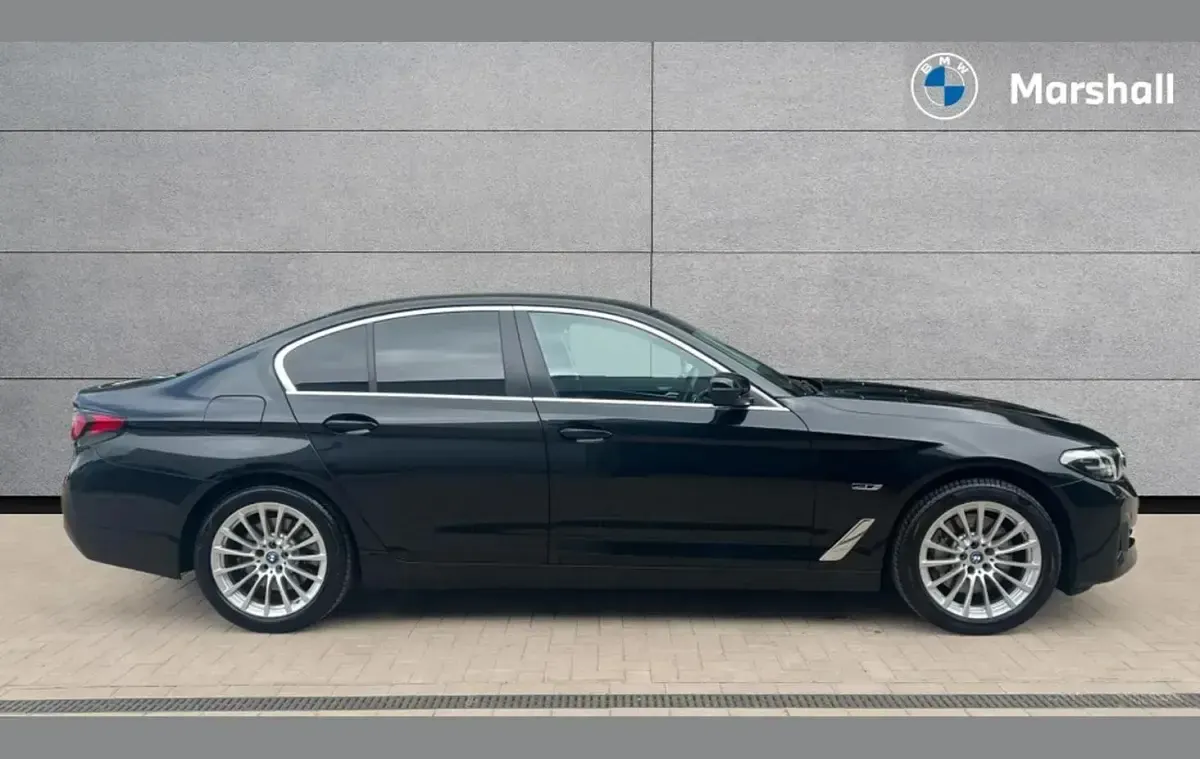 Used BMW 530e Comfort Edition 292 HP (214 kW) 2023 Black Sedan
