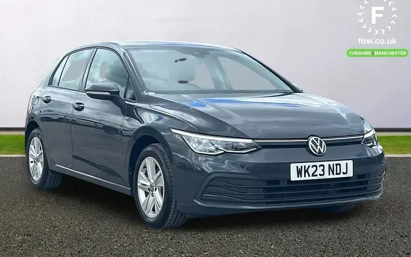 Used VW Golf VIII Life 110 HP (80 kW) 2023 Hatchback