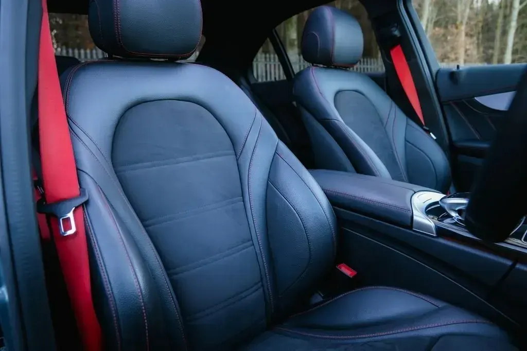 Begagnad Mercedes C43 AMG Premium Plus 2018 Grå Sedan