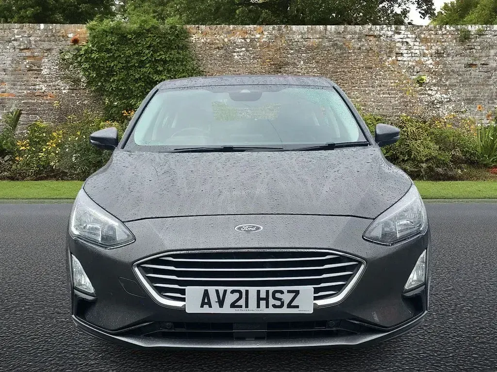 Used Ford Focus Zetec 120 HP (88 kW) 2021 Grey Hatchback
