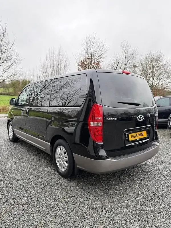 Used Hyundai I800 SE 167 HP (122 kW) 2016 Black MPV