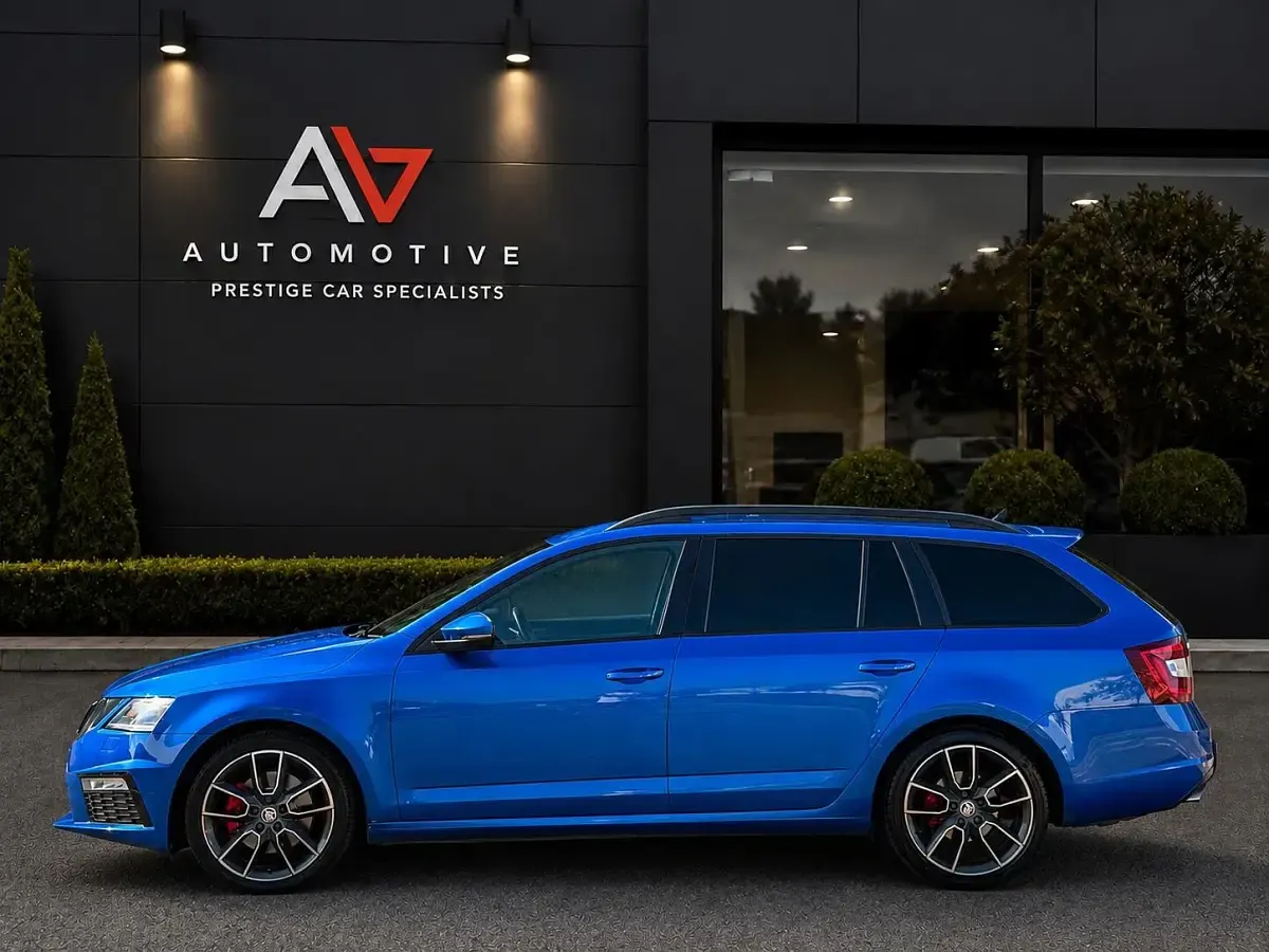 Used Skoda Octavia vRS 184 HP (135 kW) 2017 Blue Estate