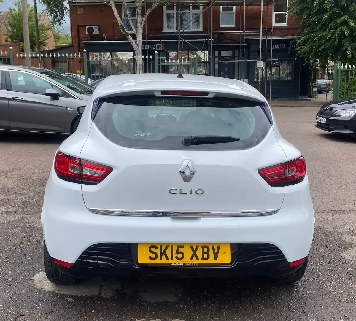 Used Renault Clio Dynamique 75 HP (55 kW) 2015 White Hatchback