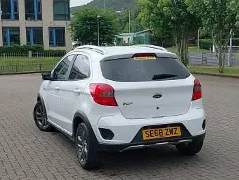 Used Ford Ka Plus Active 85 HP (62 kW) 2019 White Hatchback