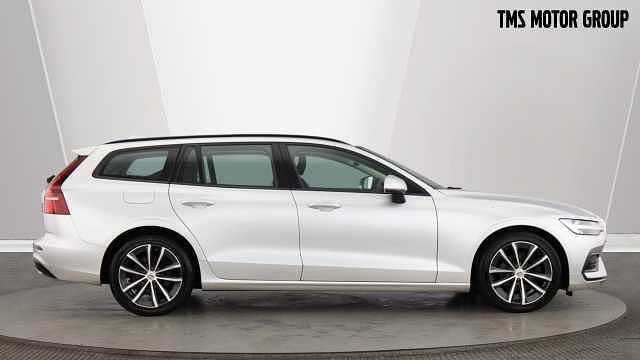 Used Volvo V60 Momentum 161 HP (118 kW) 2022 Estate