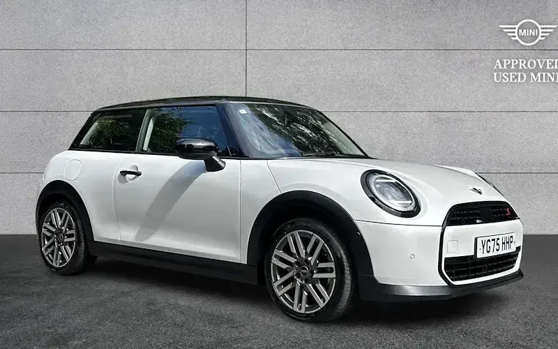 Used Mini Cooper Classic 150 kW (204 HP) 2025 Hatchback