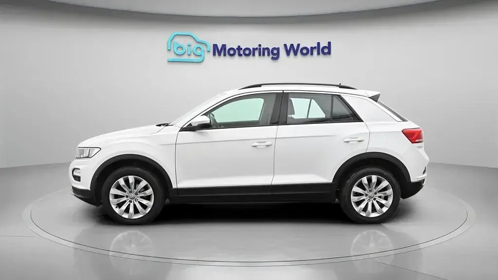 Used VW T-Roc SE 115 HP (84 kW) 2019 White SUV