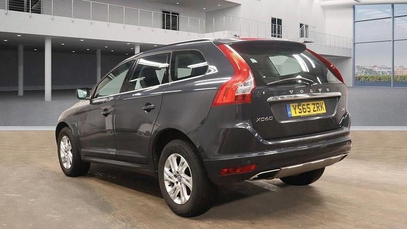 Used Volvo XC60 SE 190 HP (139 kW) 2015 Grey SUV