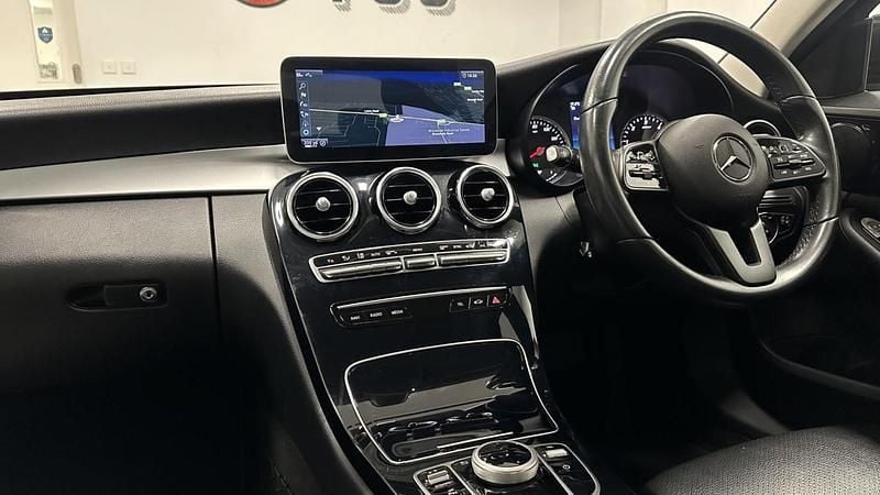 Begagnad Mercedes C220 SE 194 HK (142 kW) 2018 Svart Sedan