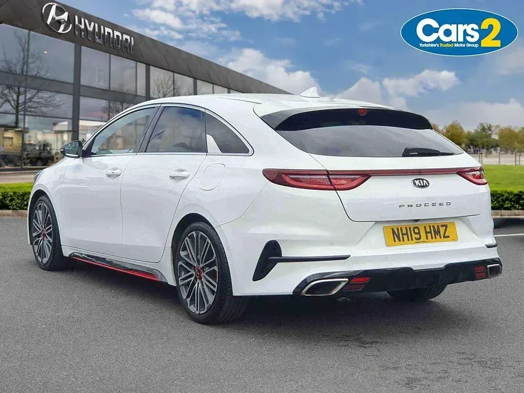 Used Kia ProCeed GT 204 HP (150 kW) 2019 White Estate