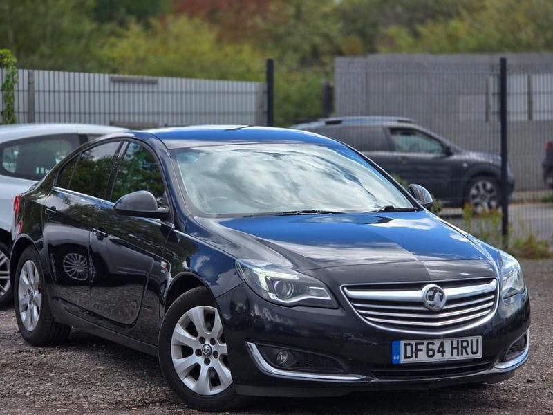 Black Used 2015 Vauxhall Insignia SRi Hatchback | £3,595 (Good price) - Image 1/4