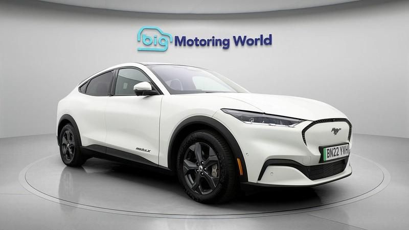 Used Ford Mustang Extended Range 294 HP (216 kW) 2021 White Hatchback