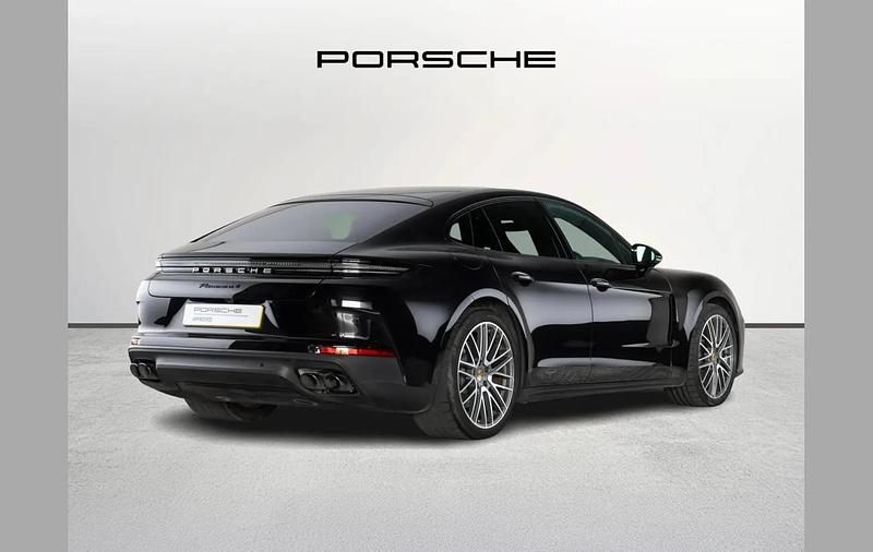 Usado Porsche Panamera 464 HP (341 kW) 2024 Preto Citadino