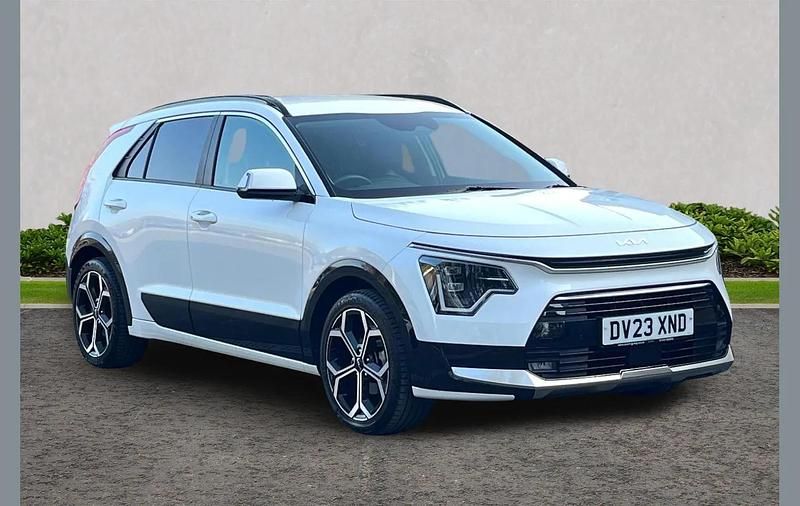 Used Kia Niro 180 HP (132 kW) 2023 White SUV