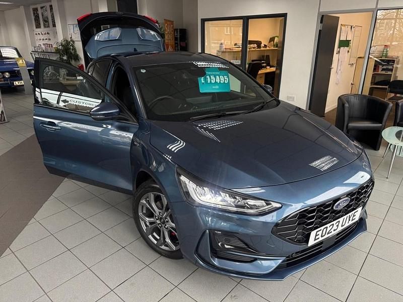 Used Ford Focus ST-Line 2022 Blue Hatchback