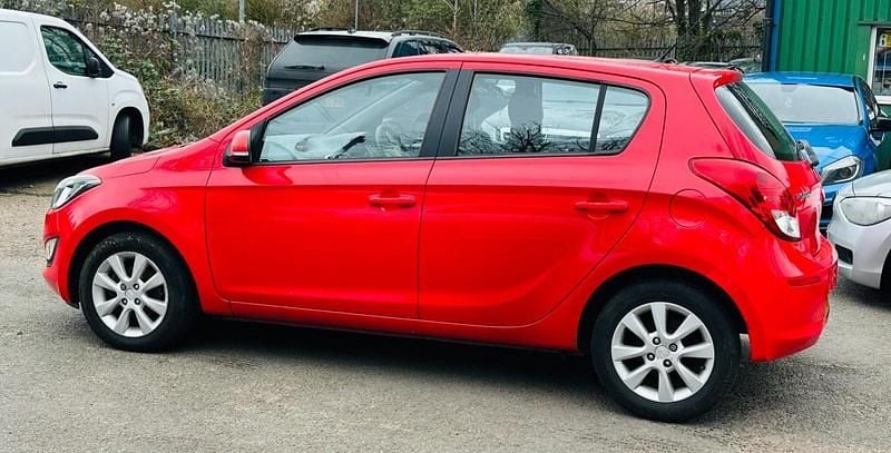 Used Hyundai i20 Active 2014 Red Hatchback