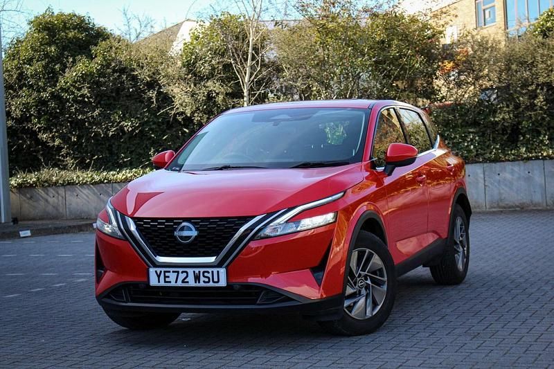Used Nissan Qashqai Acenta Premium 2022 Red SUV