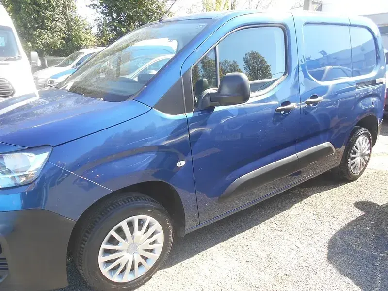 Used Citroën e-Berlingo 75 HP (55 kW) 2019 Blue