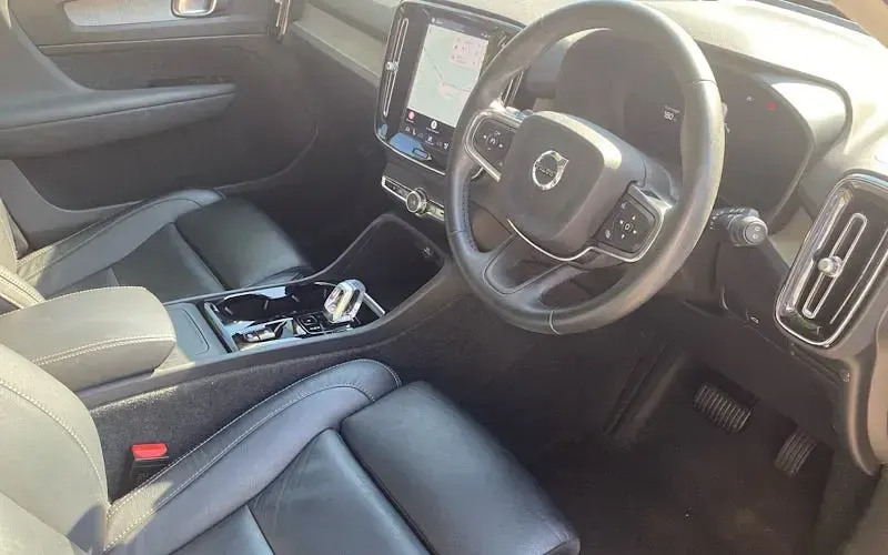 Used Volvo XC40 Plus 163 HP (119 kW) 2026 SUV