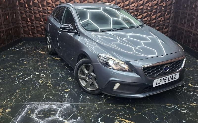 Used Volvo V40 114 HP (83 kW) 2015 Osmium grey Hatchback