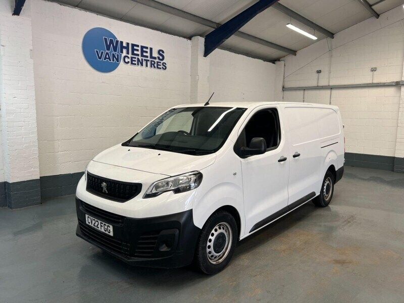 White Used 2022 Peugeot Expert Premium Van | £13,990 (Fair price) - Image 1/4
