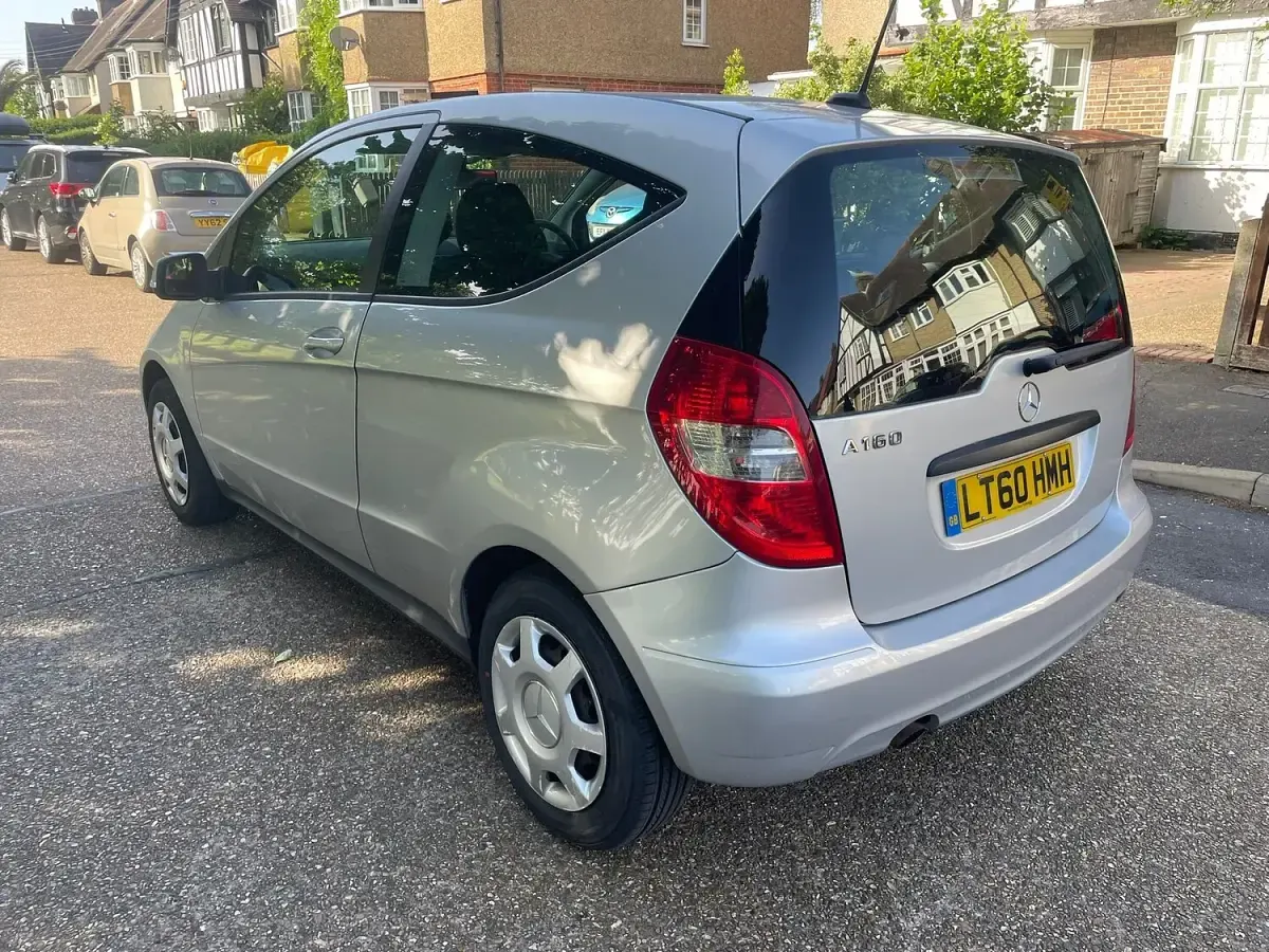 Used Mercedes A160 Classic 95 HP (69 kW) 2010 Silver Hatchback
