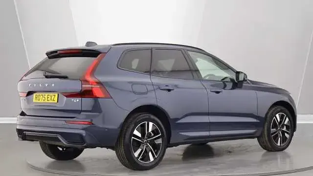 Begagnad Volvo XC60 Plus 350 HK (257 kW) 2026 SUV
