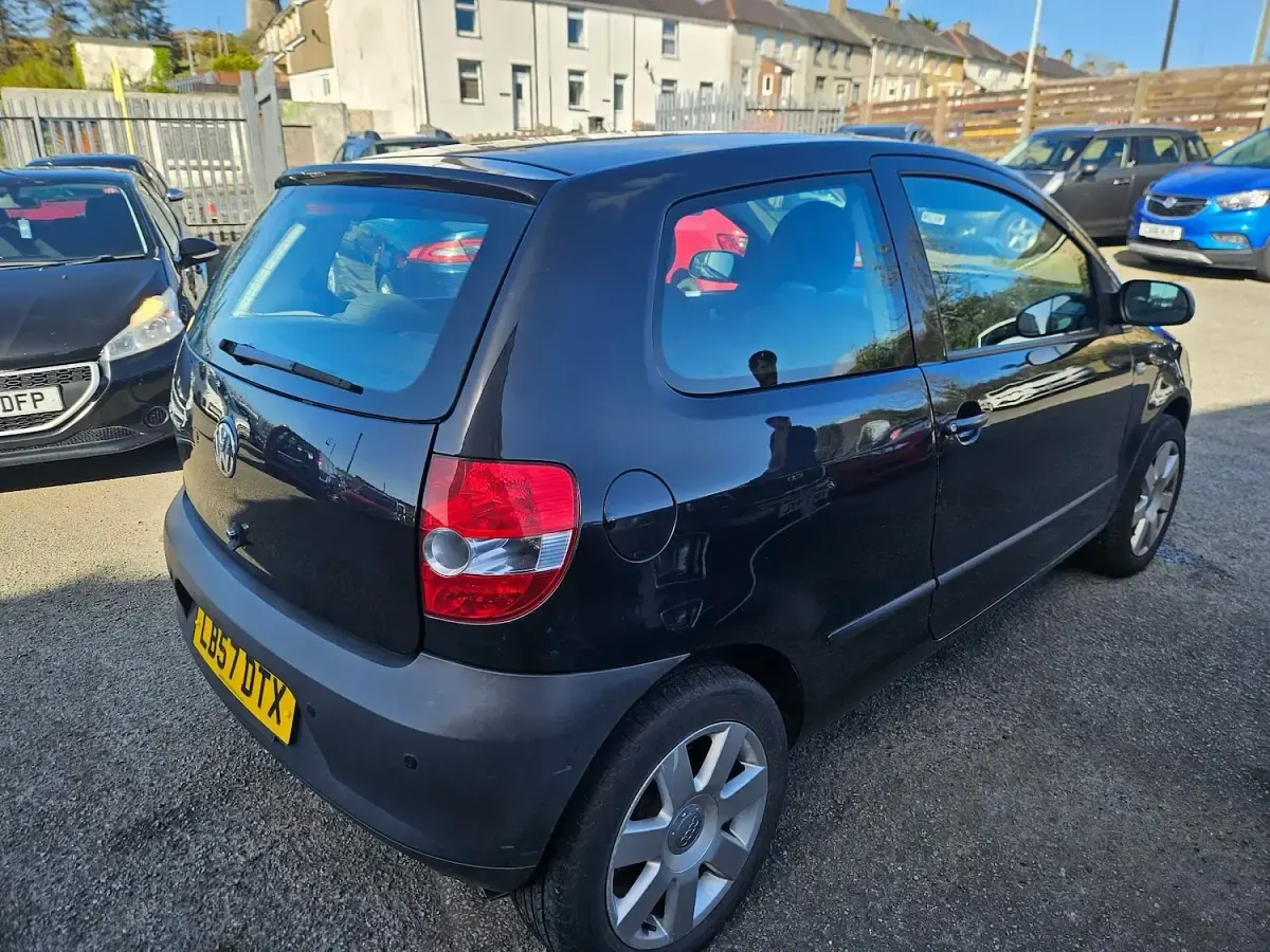Used VW Fox 55 HP (40 kW) 2007 Black Hatchback