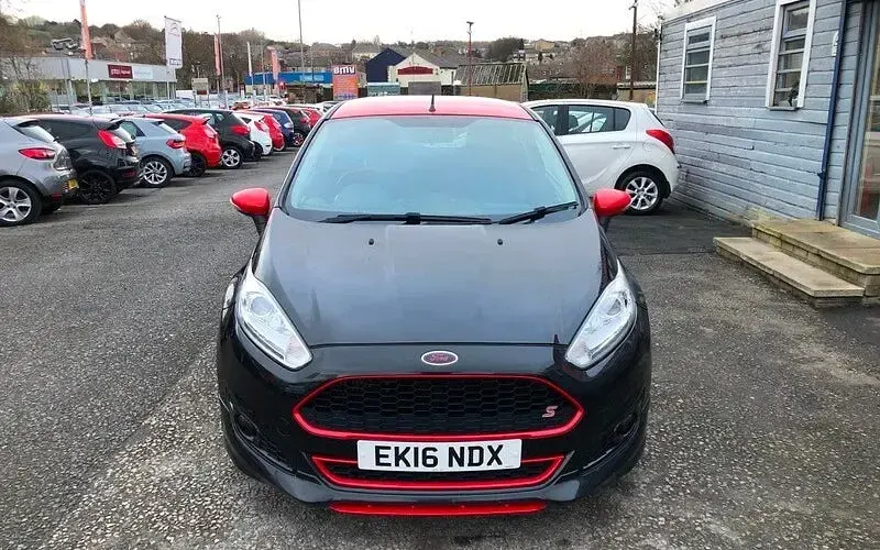 Używany Ford Fiesta Zetec 140 KM (102 kW) 2016 Hatchback