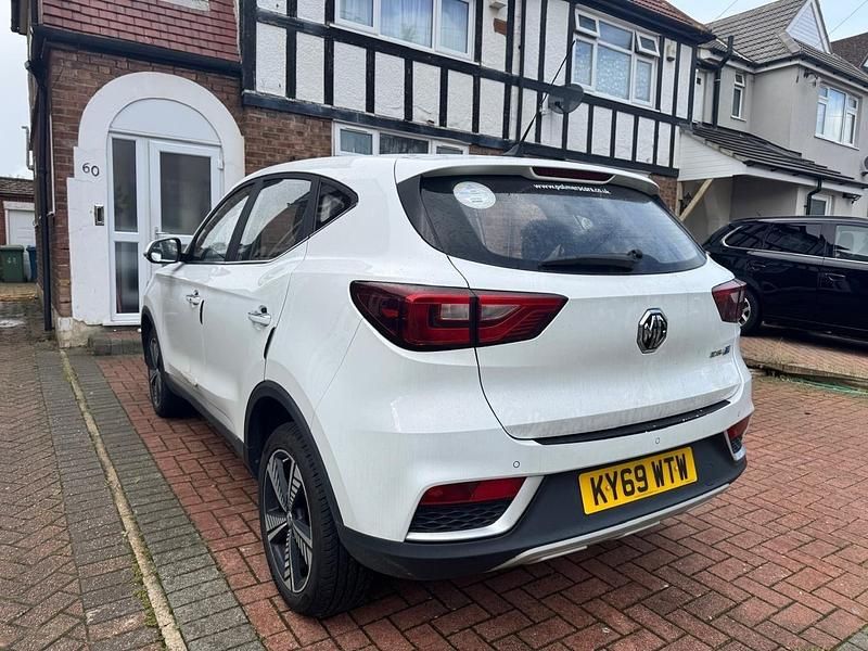 Used MG ZS Excite 105 kW (143 HP) 2019 White Hatchback