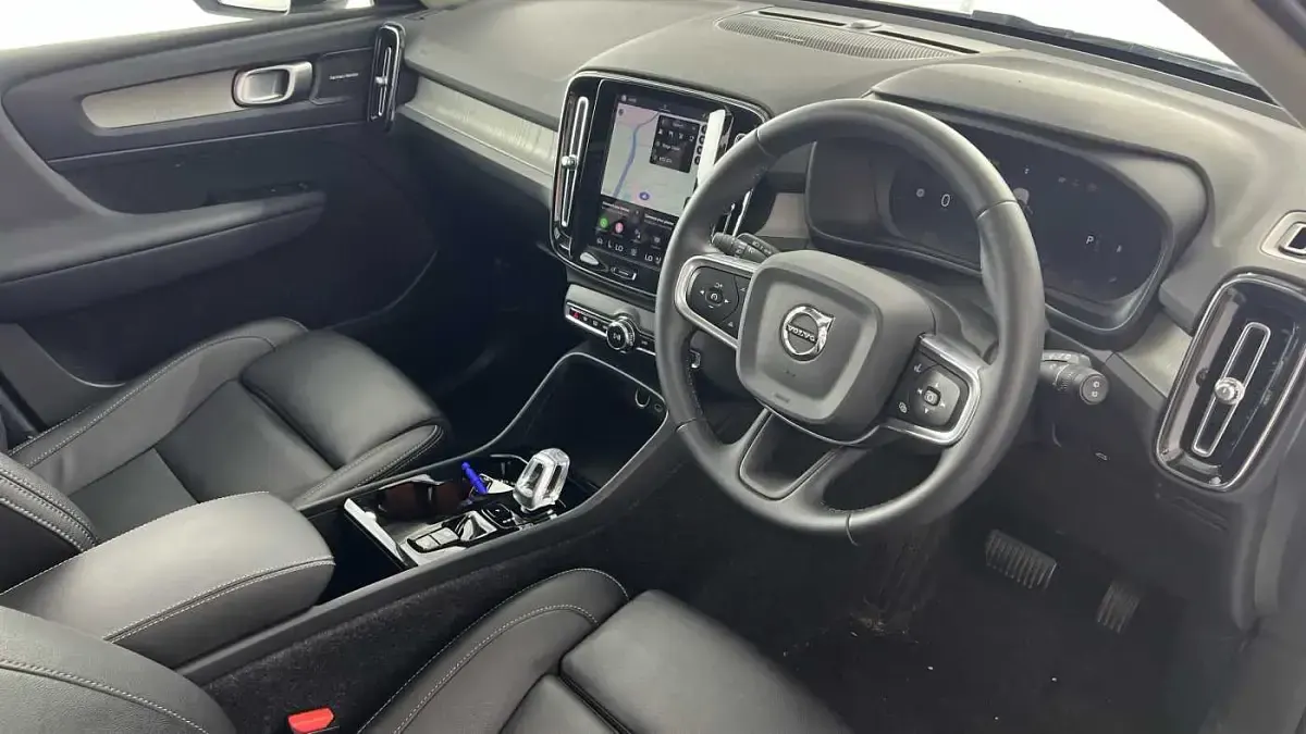 Used Volvo XC40 Ultra 194 HP (142 kW) 2025 SUV