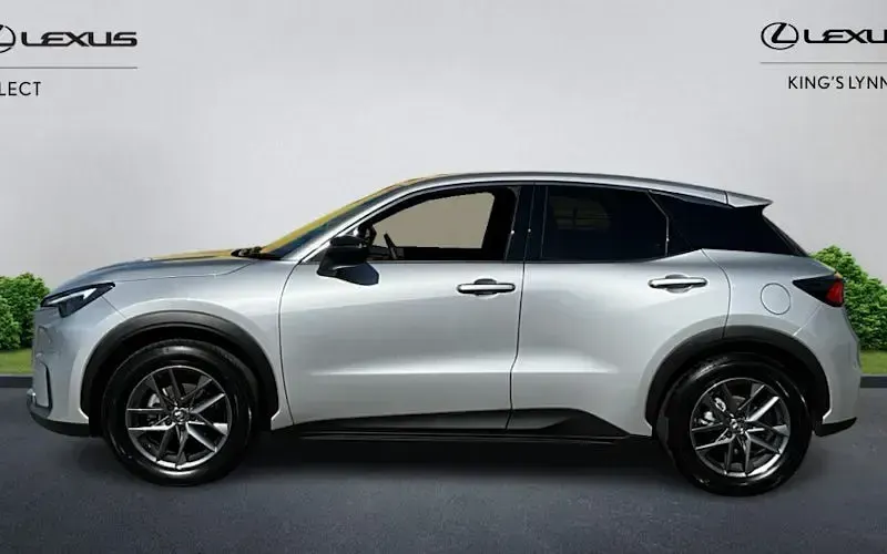 Used Lexus LBX 136 HP (100 kW) 2025 Silver SUV