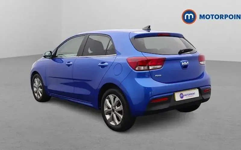 Used Kia Rio 120 HP (88 kW) 2022 Blue Hatchback