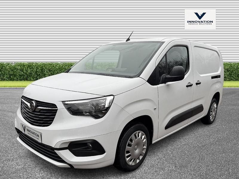Used Vauxhall Combo Sportive 100 HP (73 kW) 2022 White Van