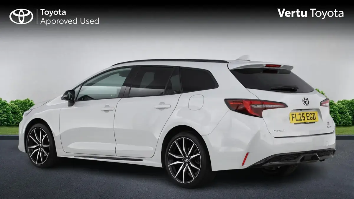 Used Toyota Corolla Sport 140 HP (102 kW) 2025 Ash grey (metallic paint) Estate