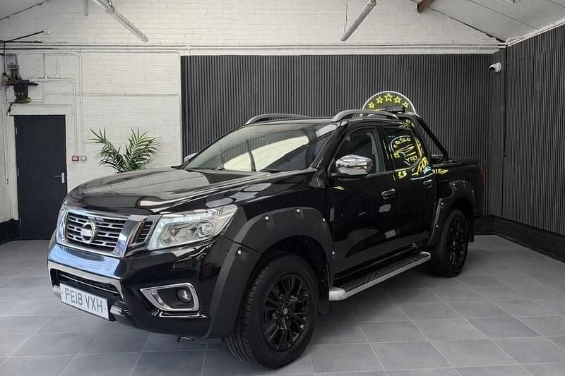 Used Nissan Navara Tekna 190 HP (139 kW) 2018 Black Pickup