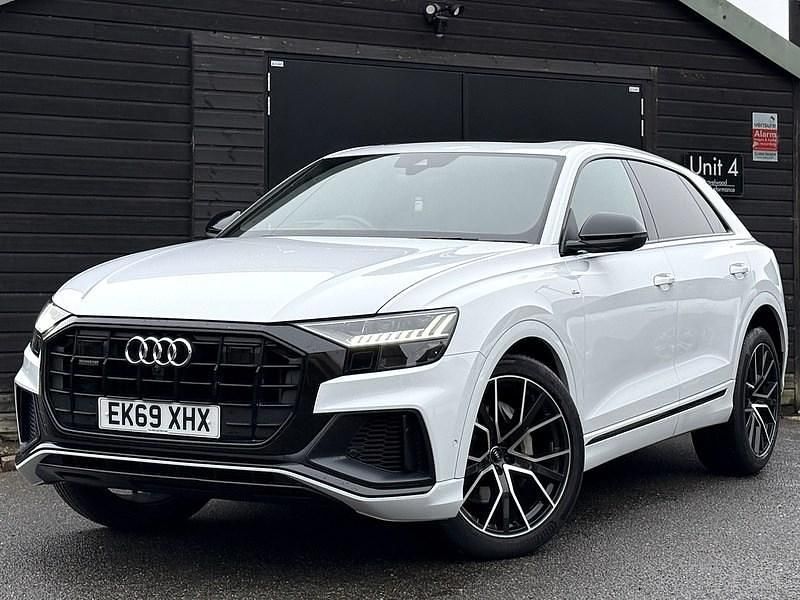 White Used 2019 Audi Q8 Premium SUV | £42,490 (Good price) - Image 1/4