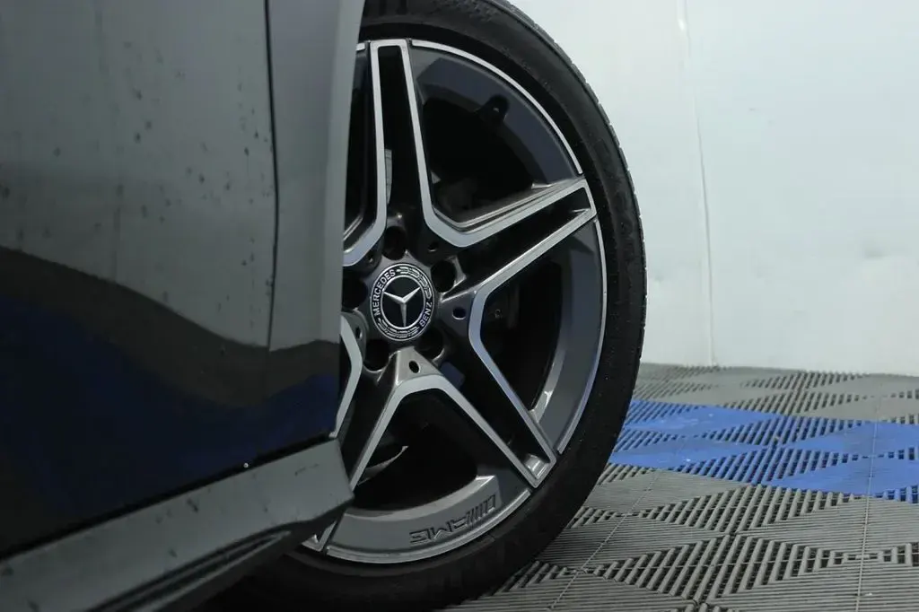 Usado Mercedes A200 AMG line 163 HP (119 kW) 2019 Preto Sedan