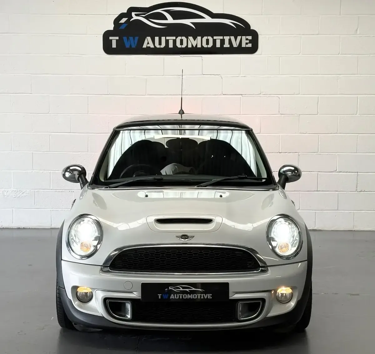 Used Mini Cooper S Hatch 184 HP (135 kW) 2013 Silver Hatchback